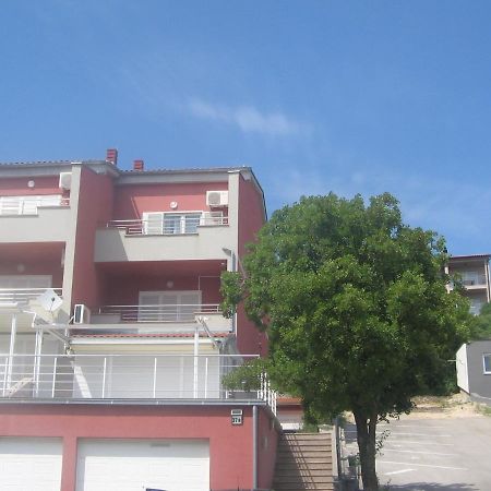 Apartman Karla Lägenhet Crikvenica Exteriör bild