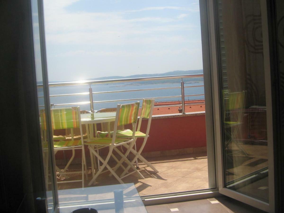 Apartman Karla Lägenhet Crikvenica Exteriör bild